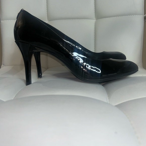 MICHAEL Michael Kors Ionna Sexy Pump Platform 4" Heels Black Patent Leather 9M - Picture 10 of 14